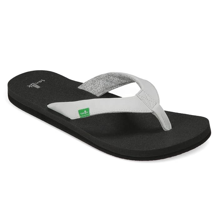 sanuk yoga sandals