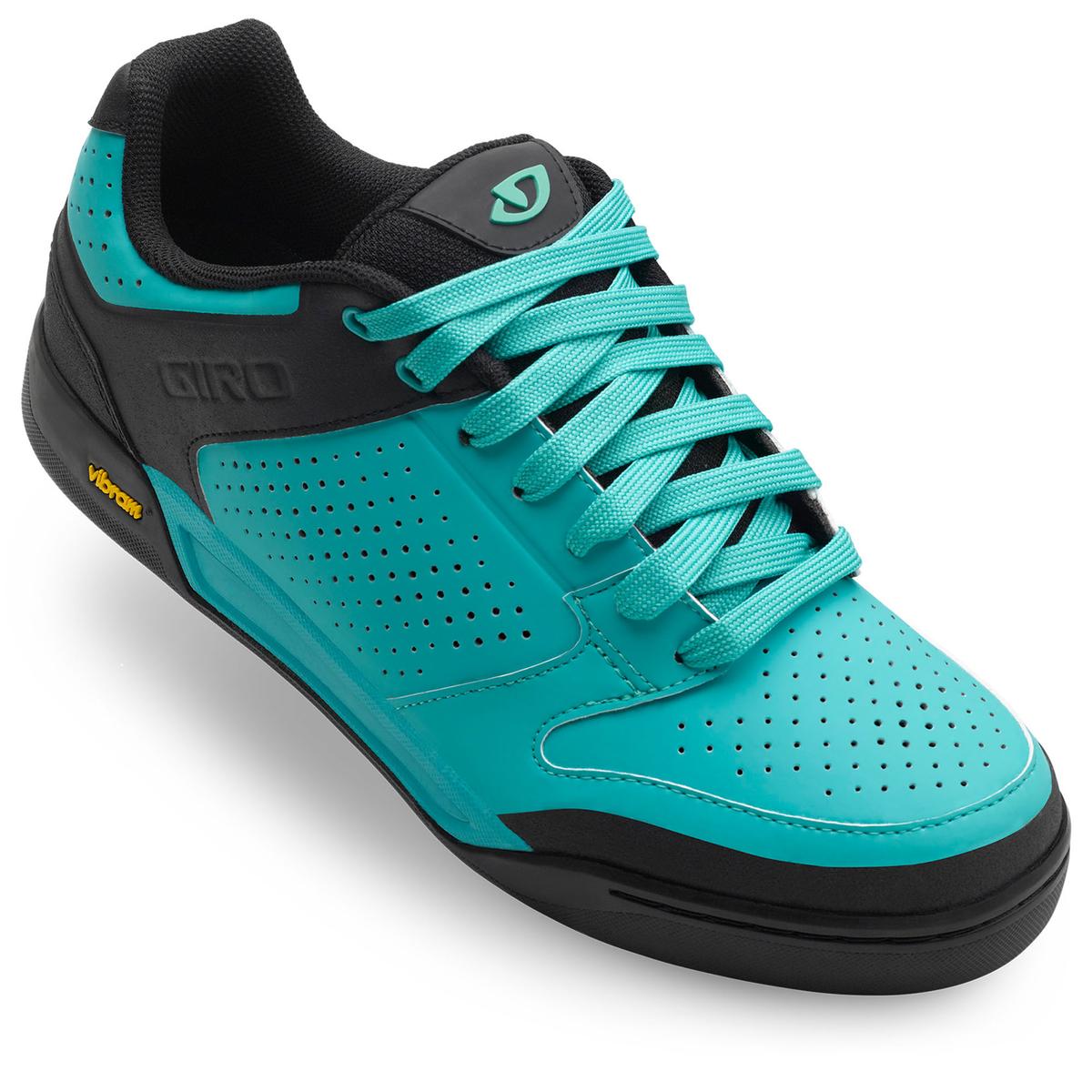 giro winter cycling shoes