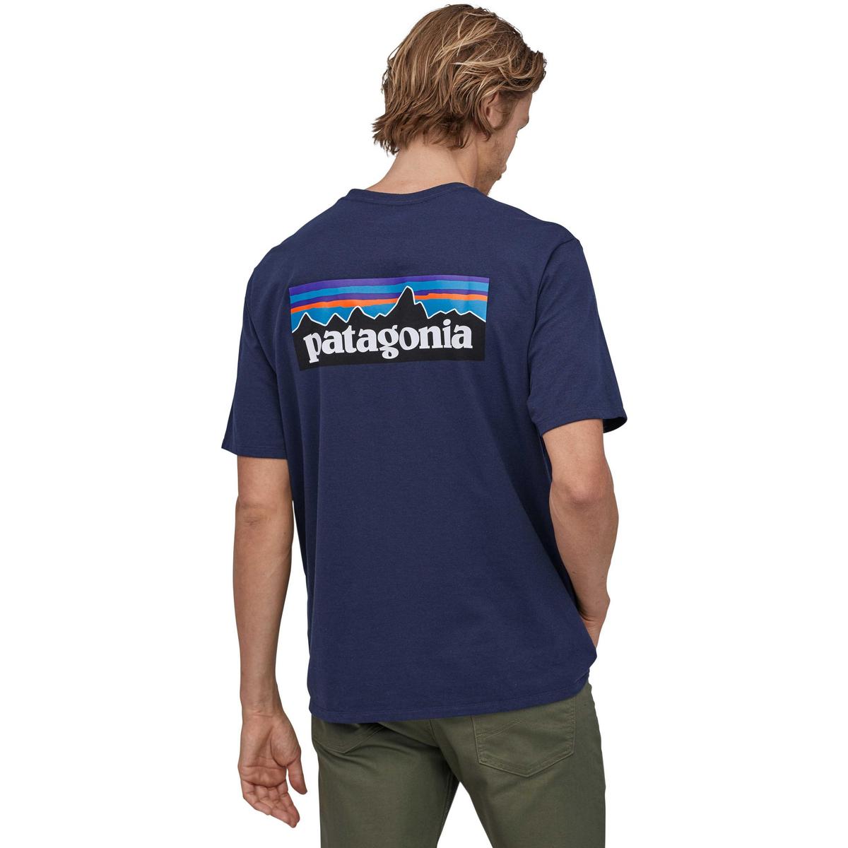 bande milits marmorering Patagonia Mens P-6 Logo Responsibili-Tee® T Shirt - Sun & Ski Sports
