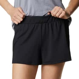 Columbia Women's Sandy Creek™ Stretch Shorts