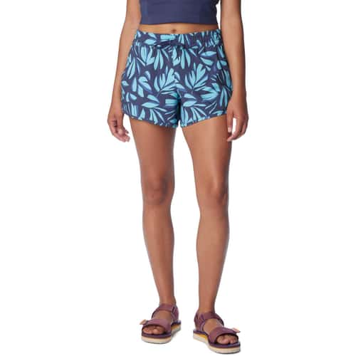 Columbia Women's Bogata Bay Stretch Printed Shorts alt image view 5