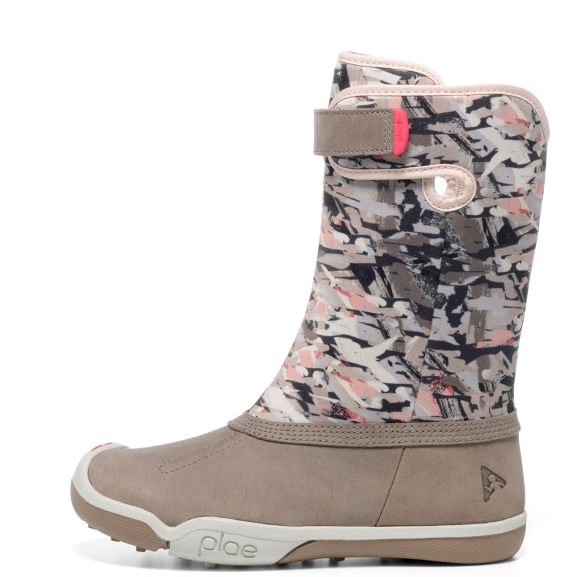 plae snow boots