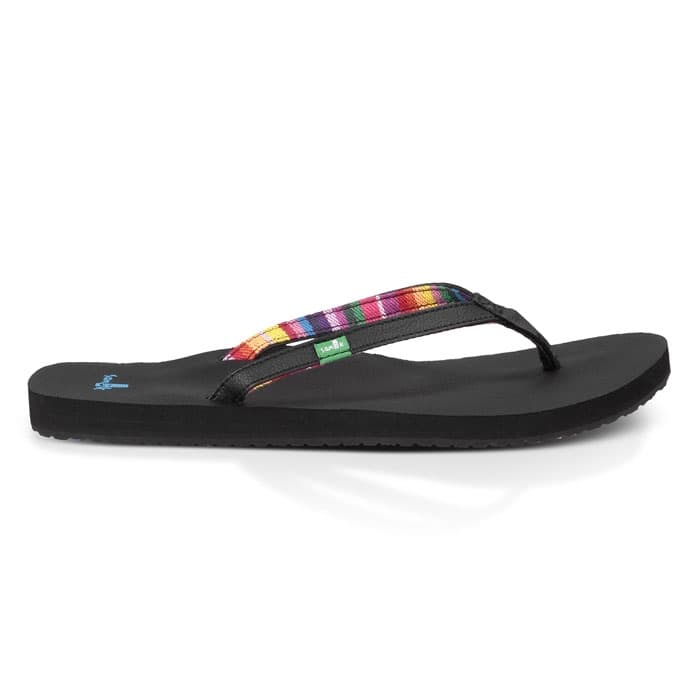 sanuk beach sandals