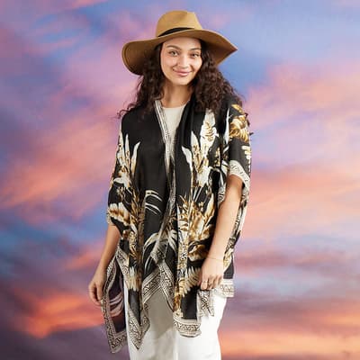 Black with Tan Print Ruana and Hat Set