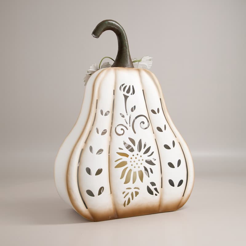 pumpkinホワイト キャビネット White Metal Pumpkin with LED Candle - Cracker Barrel