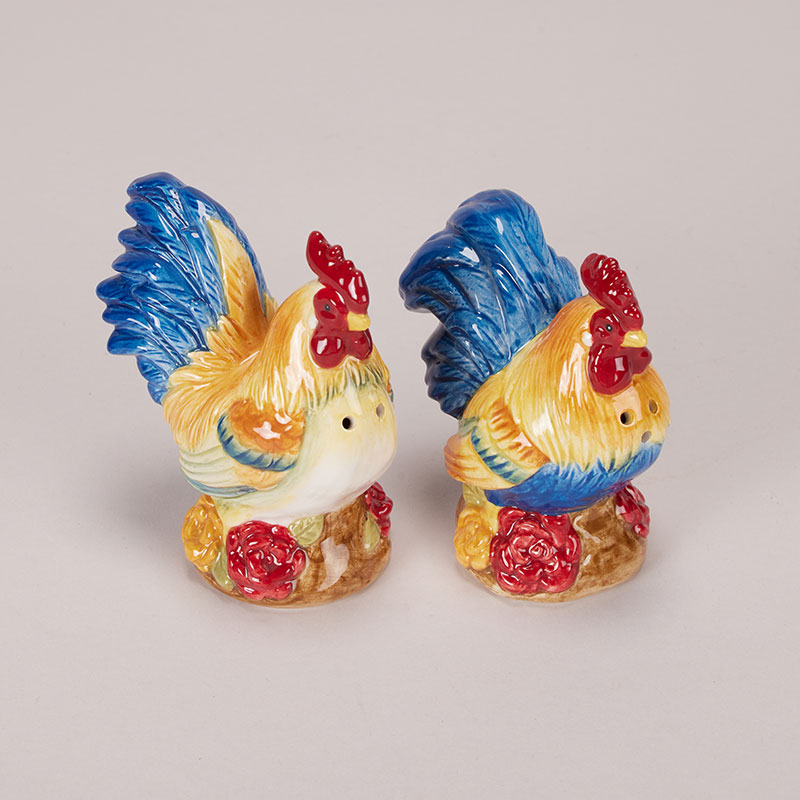 Roosters Salt and Pepper Set Cracker Barrel
