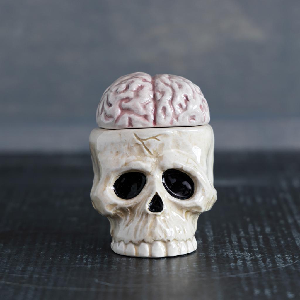 Skull salt & pepper set offers