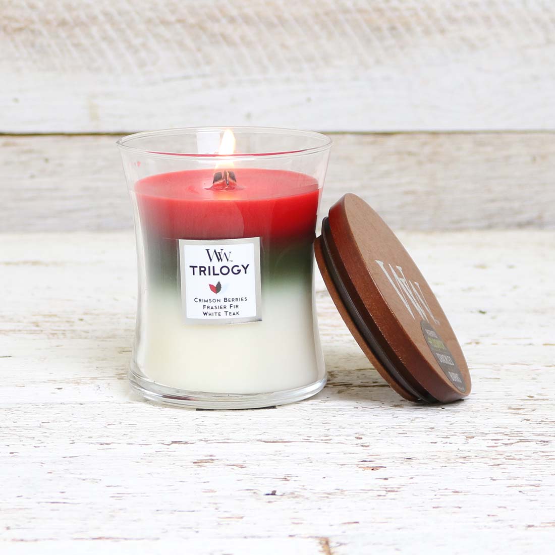 UNION ビンディング TRILOGY WARM GARY M WoodWick Winter Garland Medium Trilogy Jar Candle - Cracker Barrel