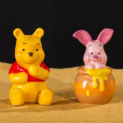 Winnie the Pooh Salt and Pepper Set