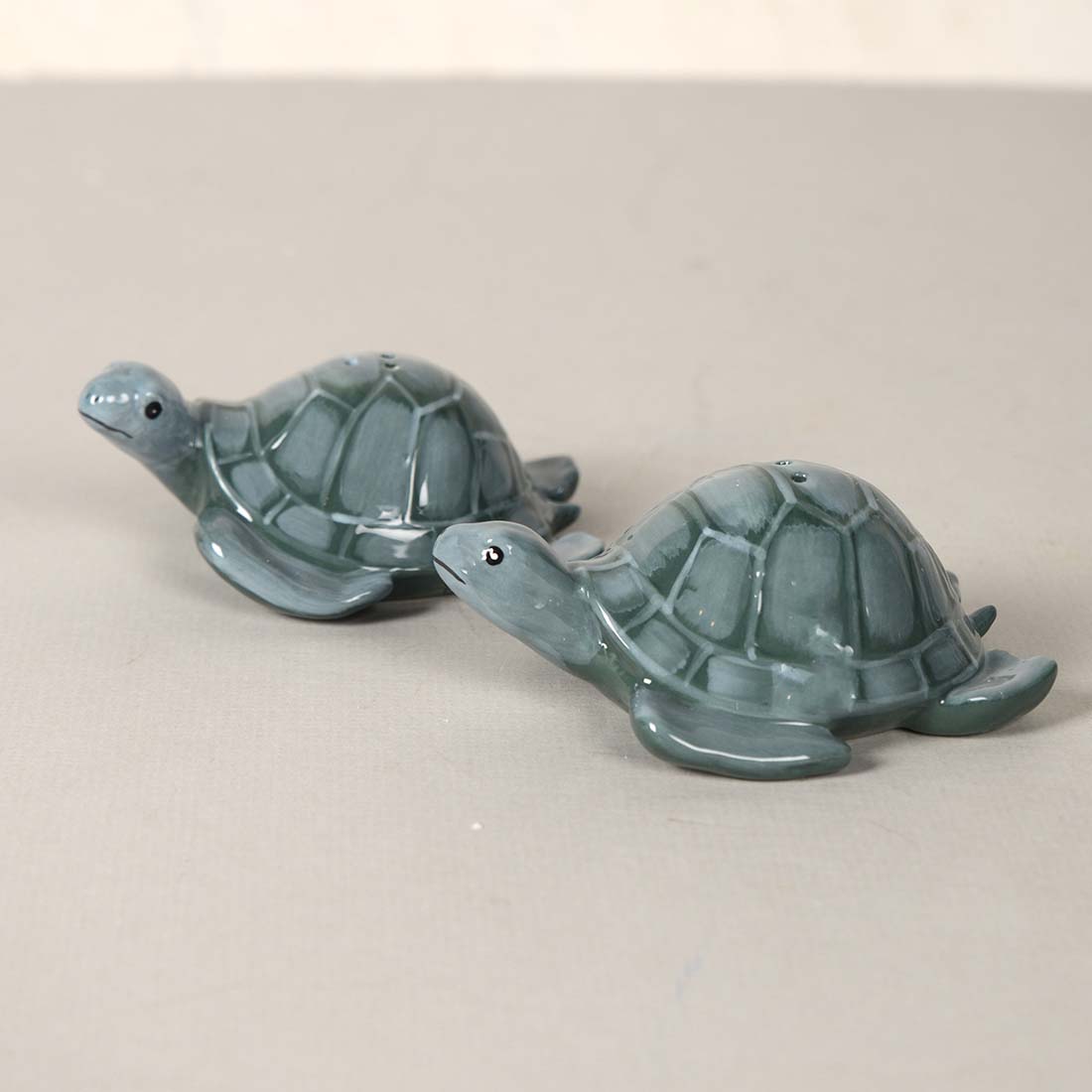 Turtle Salt and Pepper Set Cracker Barrel