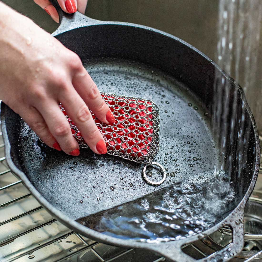 Lodge Cast Iron - ChainMail Scrubbing Pad / perfect for cleaning