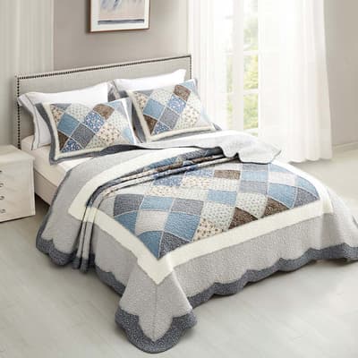 Francine Pieced Quilt - Queen