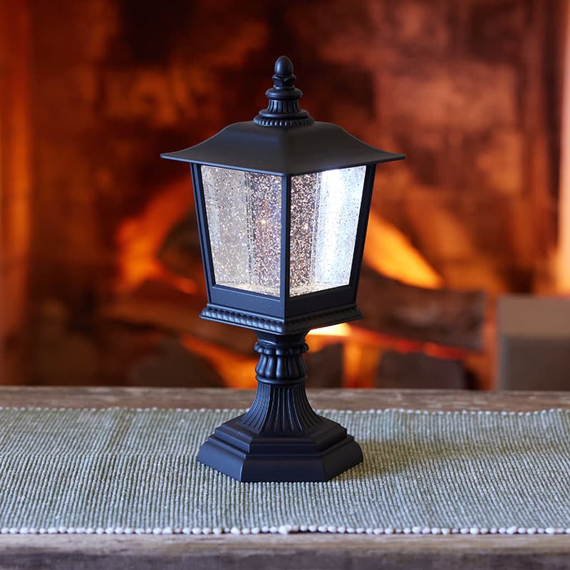 Christmas Black Lamp Post Glitter Globe Cracker Barrel