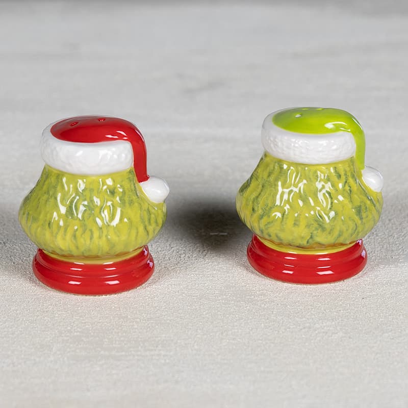 Dr. Seuss GRINCH Cookie Jar, Mug, Salt and Pepper Shakers and hot spoon rest combo