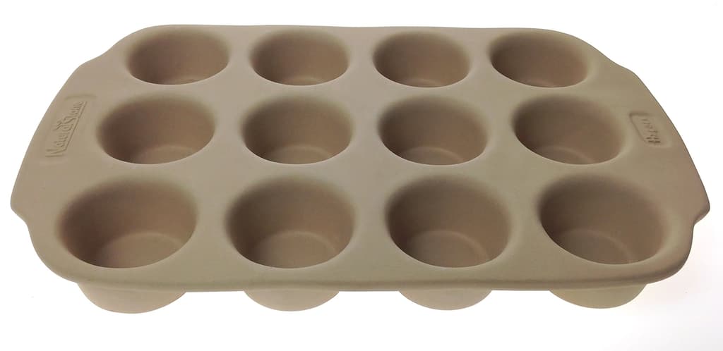 Pampered Chef Stoneware 12 Cup Muffin Pan 