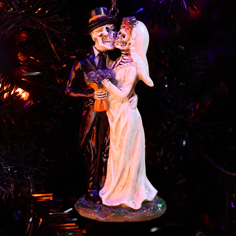 Skeleton Couple Ornament - Cracker Barrel