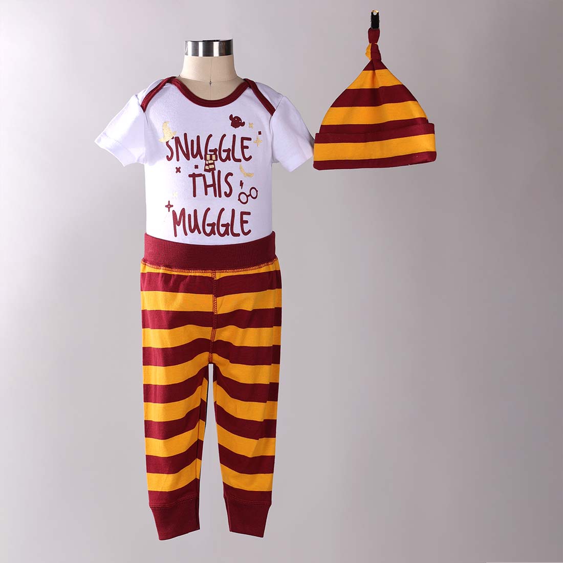 Snuggle fashion this muggle outfit