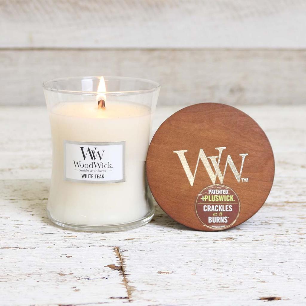 WoodWick Currant Medium Candle - Cracker Barrel