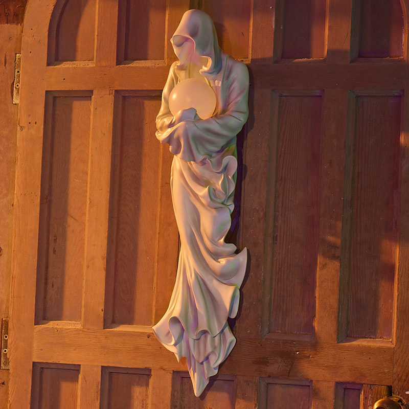 Cracker Barrel Hanging Wall Ghost - Thumbnail 3