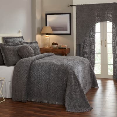 Double Wedding Ring Grey Tufted Chenille Bedspread - Queen