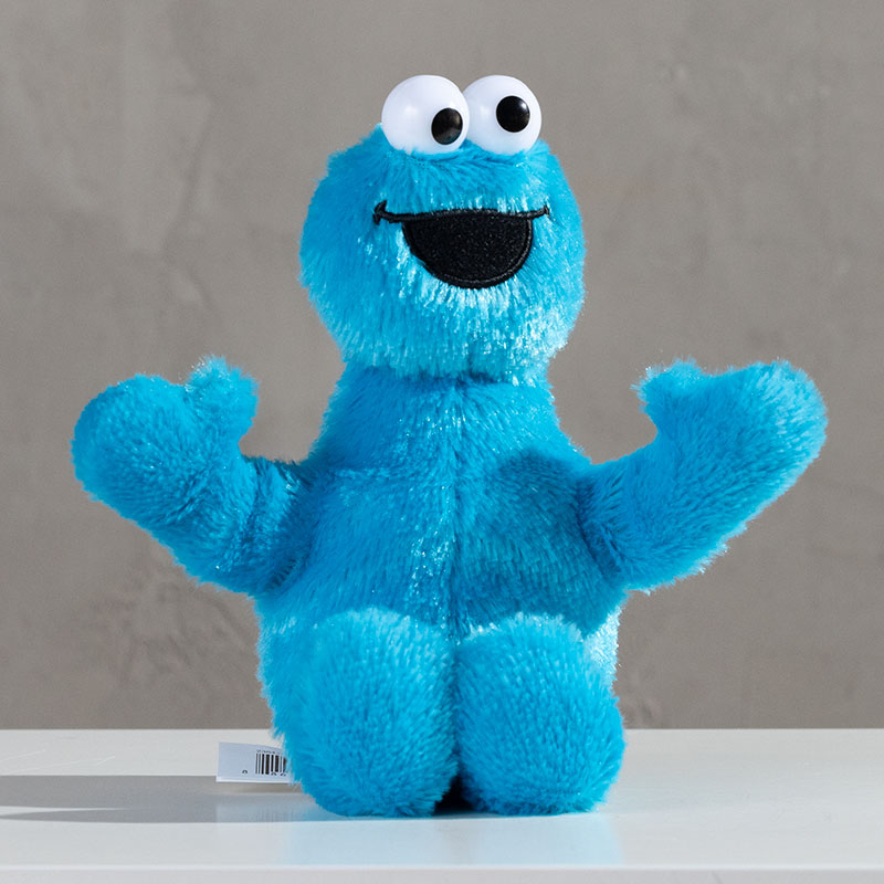 Cookie Monster Small Plush - Cracker Barrel