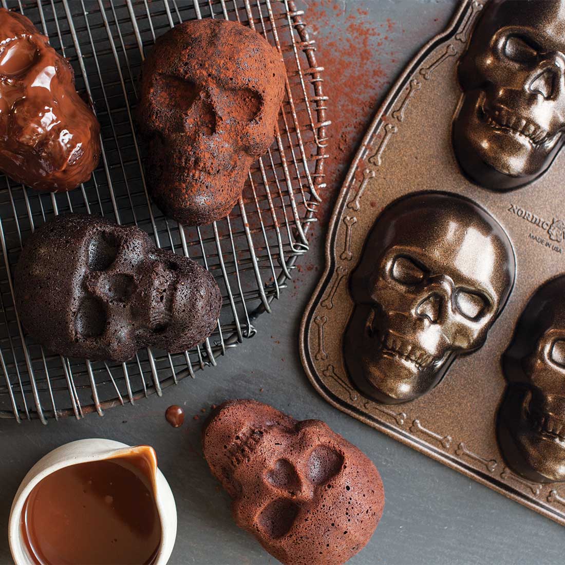 Nordic Ware - Haunted Skull Cakelet Pan