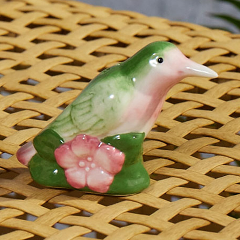 Hummingbird Mini Pepper Shaker Cracker Barrel