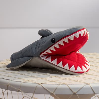 Shark Oven Mitt