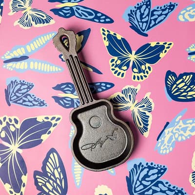 Dolly Logo Guitar Mini Skillet