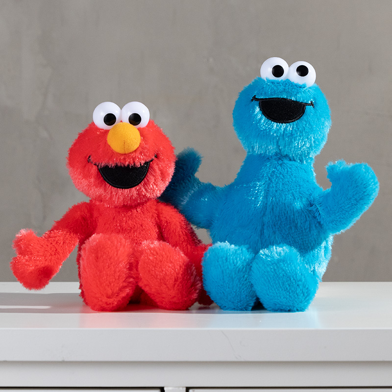 Cookie Monster Small Plush - Cracker Barrel