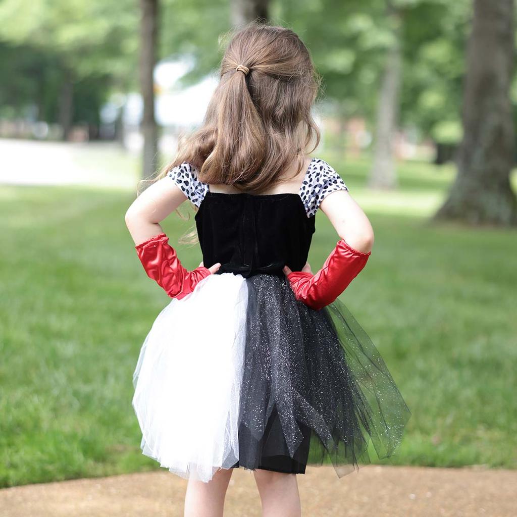 DIY Dalmatian Costumes!!! All you need is a white shirt, tutu