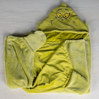 Grinch Hooded Throw