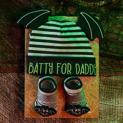 Infant Batty For Daddy Hat Sock Set