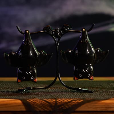 Hanging Bats With Stand Salt and Pepper Set