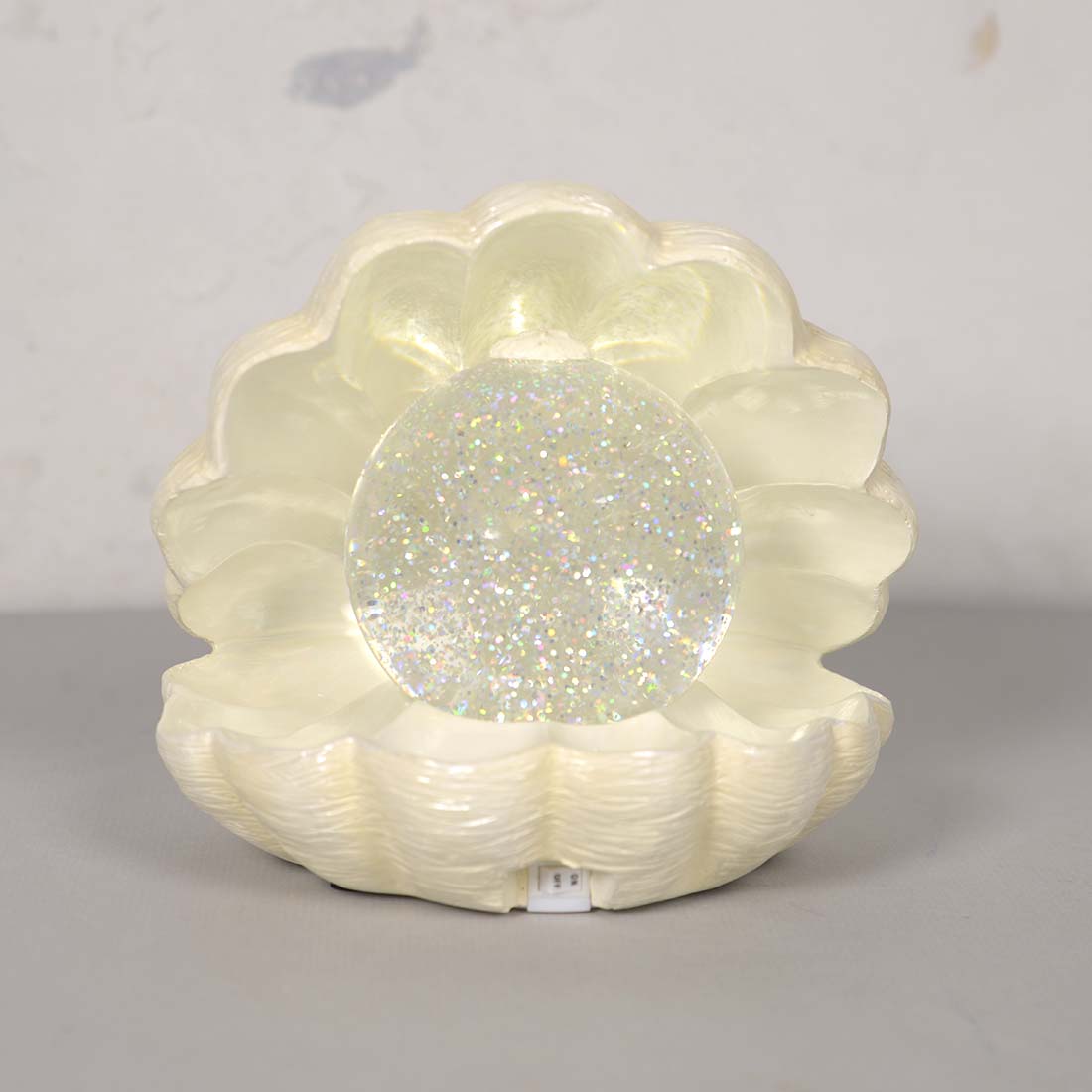 Shell with Pearl Glitter Globe Cracker Barrel