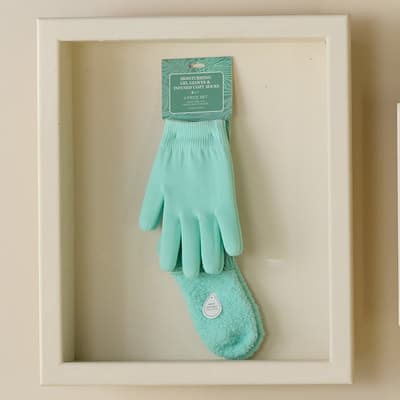 Moisturizing Gel Gloves and Sock Set