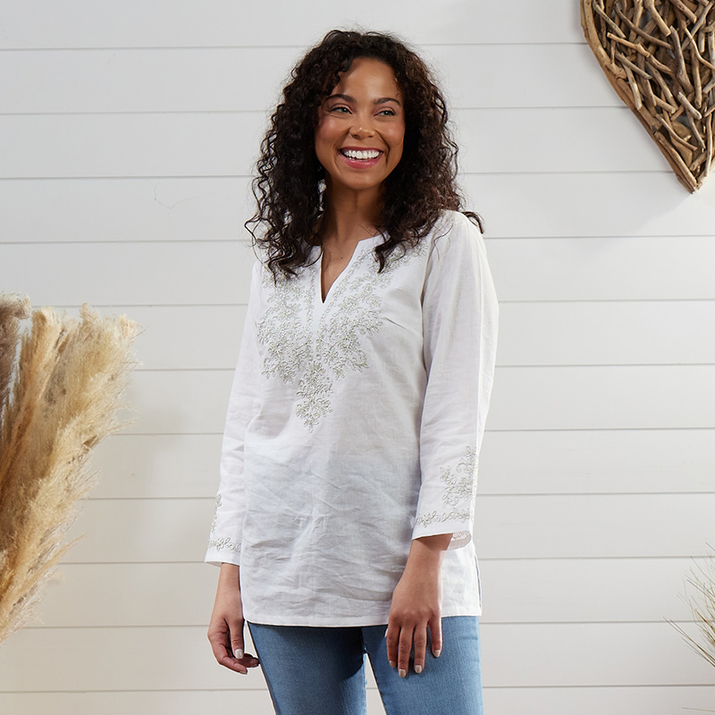 トップス UND FUR EMBROIDERY SKIN TOP Rosalie Tie Front Embroidered Top in Cream | Altar'd State