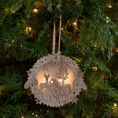 LED Wood Wreath with Deer Ornament