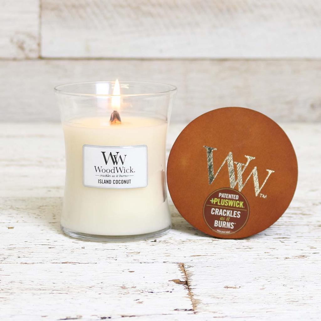 WoodWick Currant Medium Candle - Cracker Barrel