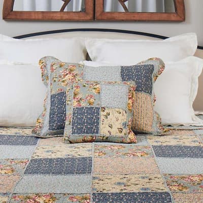 Viola Patchwork Standard Sham