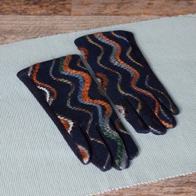 Navy Gloves with Wavy Yarn