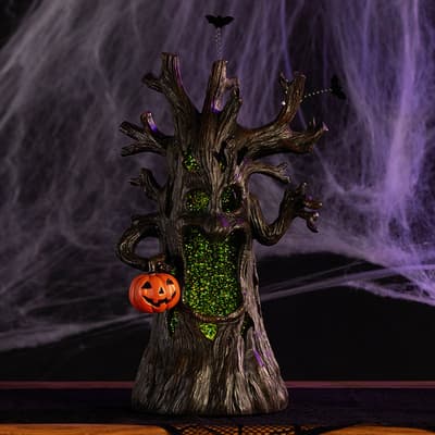 Trunk with Pumpkin Glitter Globe