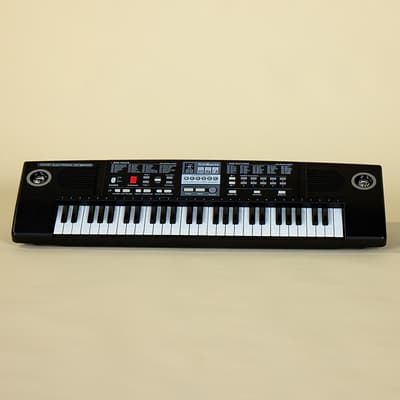 Deluxe Electronic Keyboard