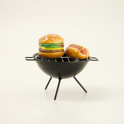 Grill Hamburger and Hot Dog Salt and Pepper Set