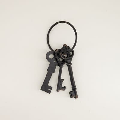 Black Metal Key Hanging