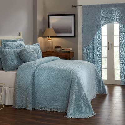 Double Wedding Ring Blue Tufted Chenille Bedspread - Queen