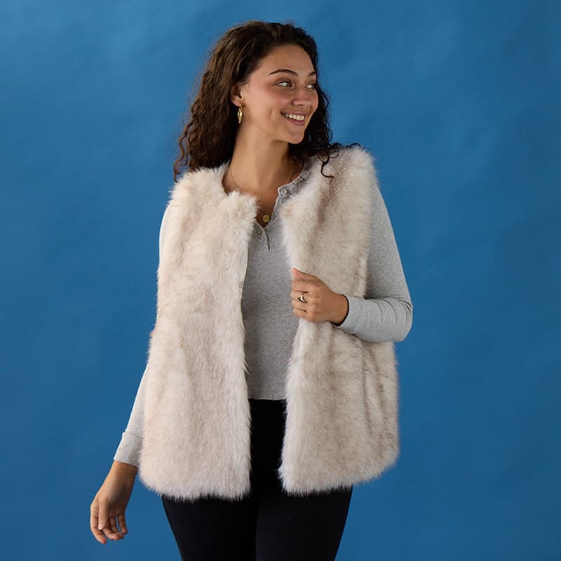 新品THINK FUR Curly Fur Minimal Vest Ivory 新品THINK FUR Curly Fur Minimal Vest Ivory