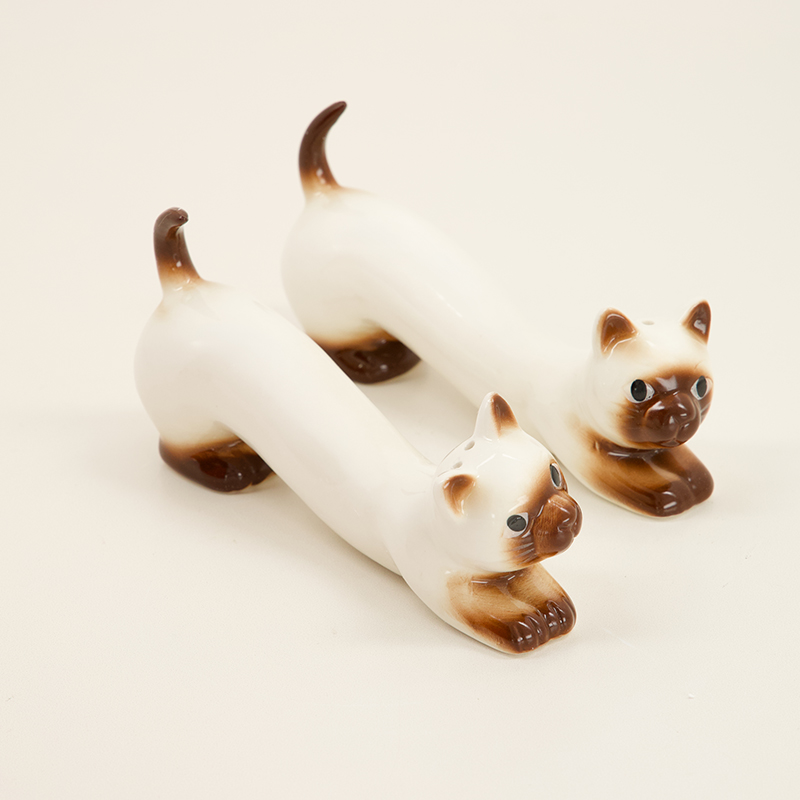 Cracker Barrel Cat Salt and Pepper Shakers - Thumbnail 2