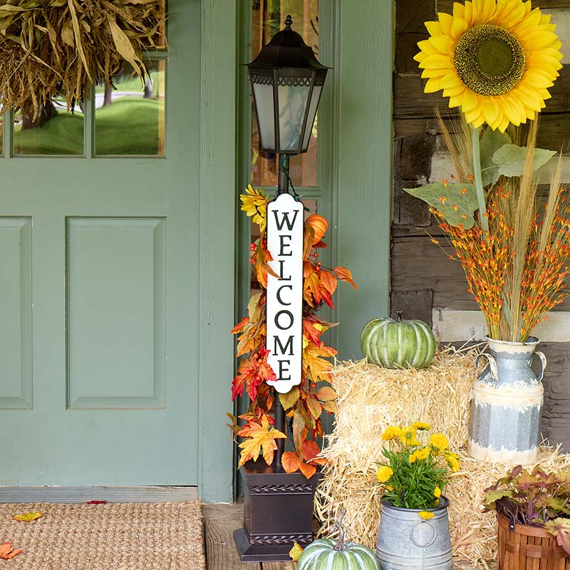Lamp Post Decorations For Fall