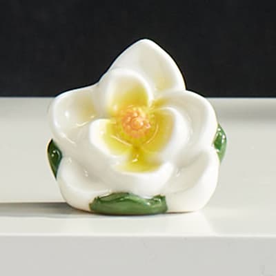 Magnolia Mini Pepper Shaker